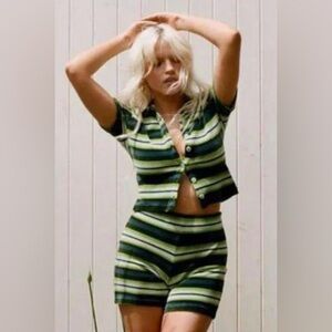 Peachy Den Velour Button Up Short‎ Sleeve Striped Crop Top Sz Lg EUC  "Bonnie"